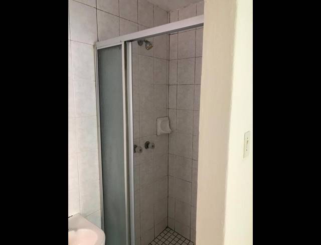 2 BEDROOM PROPERTY TO RENT IN MORELETAPARK